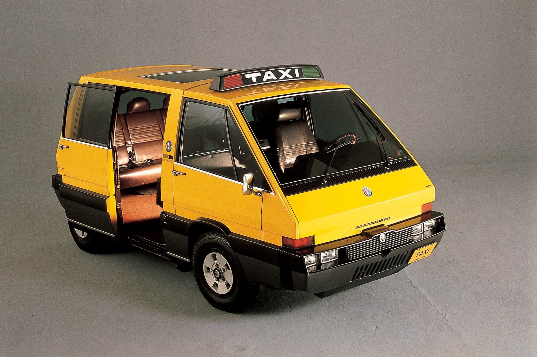 1976 italdesign alfa-romeo new york taxi 01