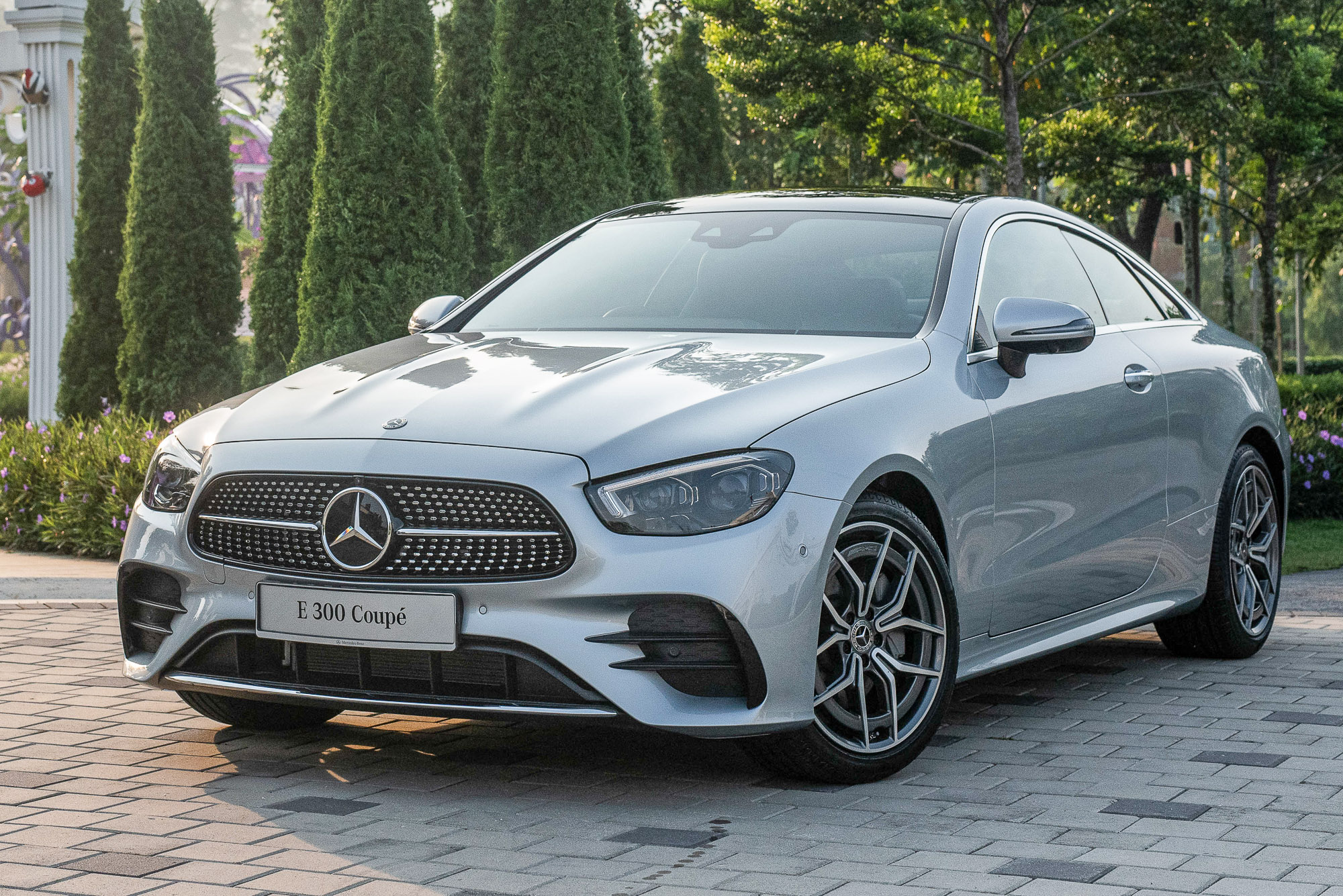 Topgear 21 Mercedes Benz E 300 Amg Line Coupe Launched Rm495k