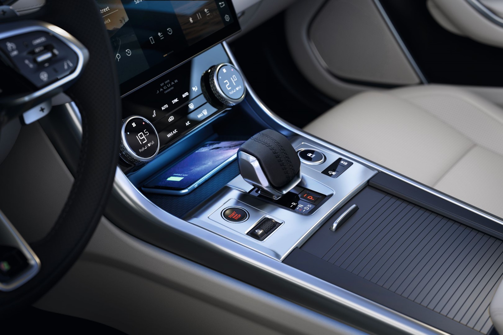 2022 Jaguar XF centre console
