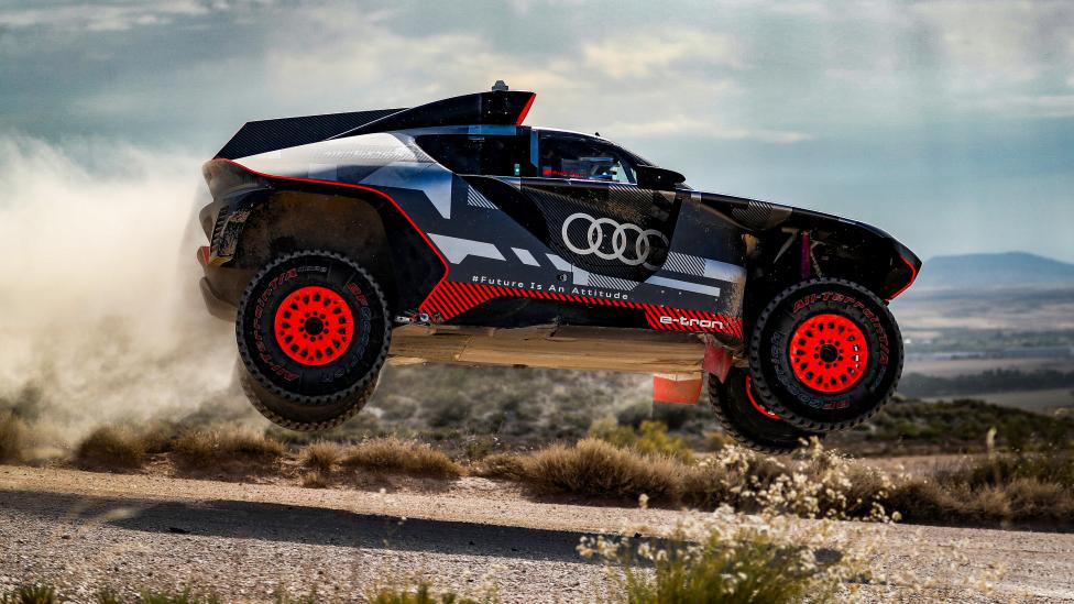 Audi RS Q e-tron Dakar rally