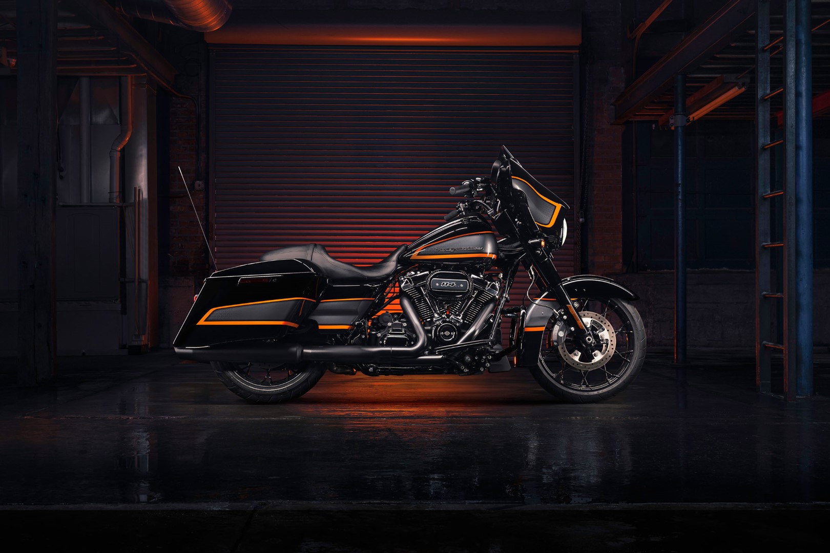 Harley-Davidson Apex Custom