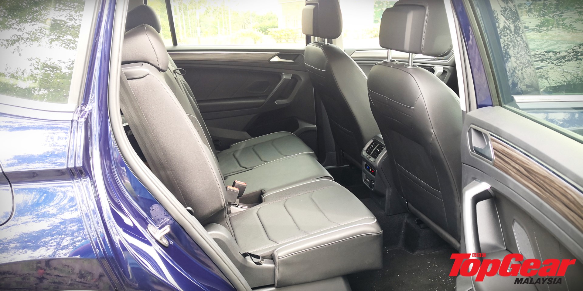 Volkswagen Tiguan Allspace Elegance rear seats