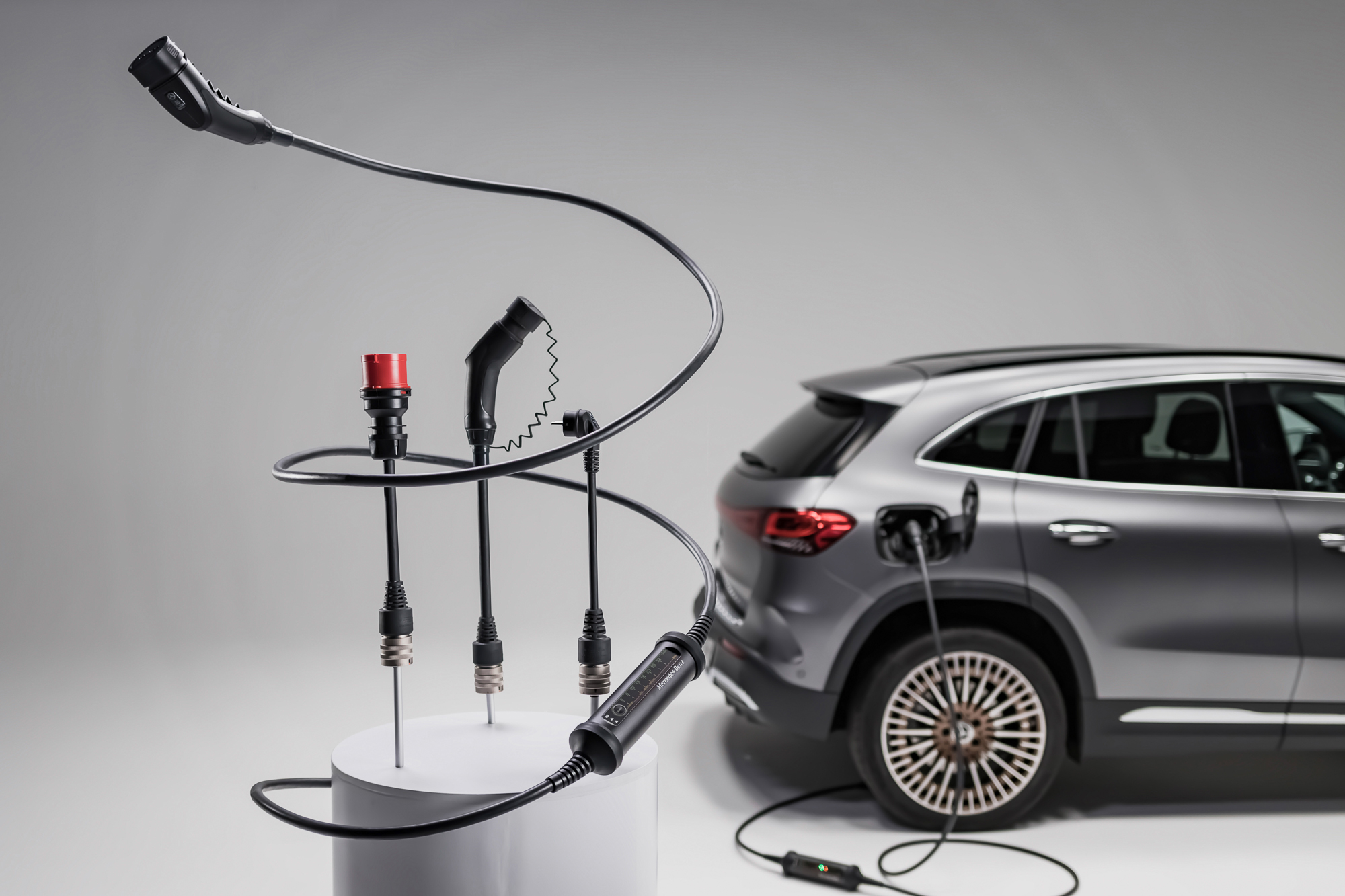 TopGear MercedesBenz introduces Flexible Charging System with multi