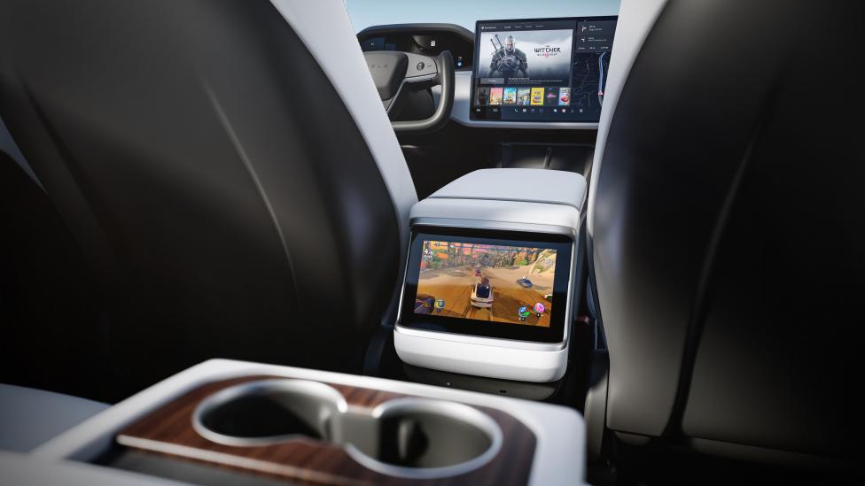 Tesla Model S Plaid rear screen