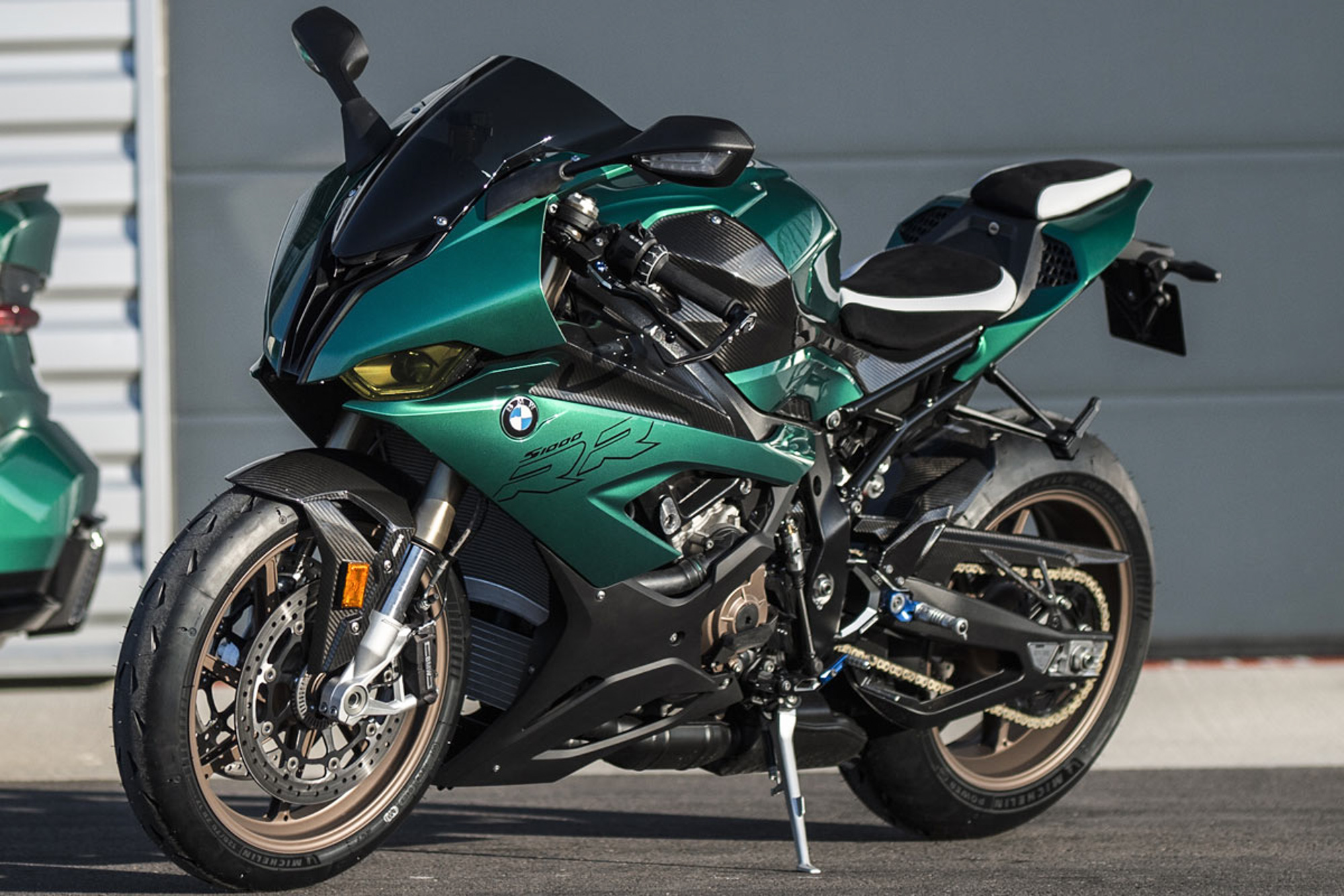 Topgear Bmw M 1000 Rr Lands In The Philippines Rm255000