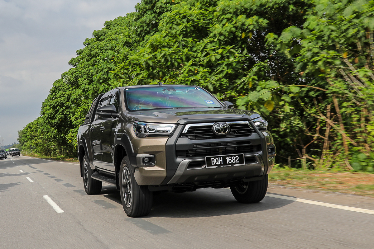 First Drive: Toyota Hilux 2.8 Rogue – RM146,880