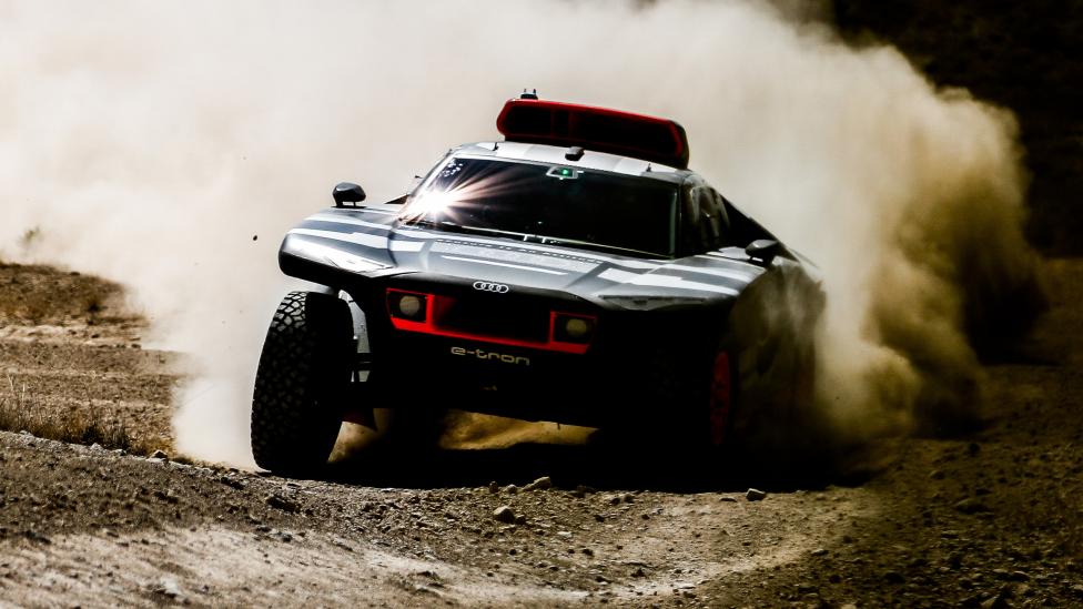 Audi RS Q e-tron Dakar rally