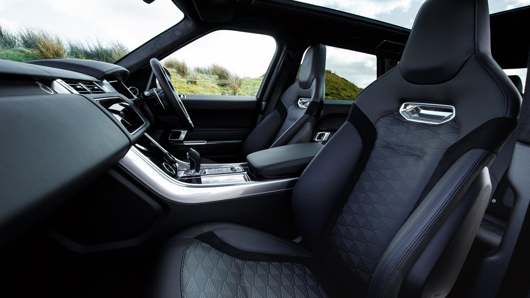 Range Rover Sport SVR front seats