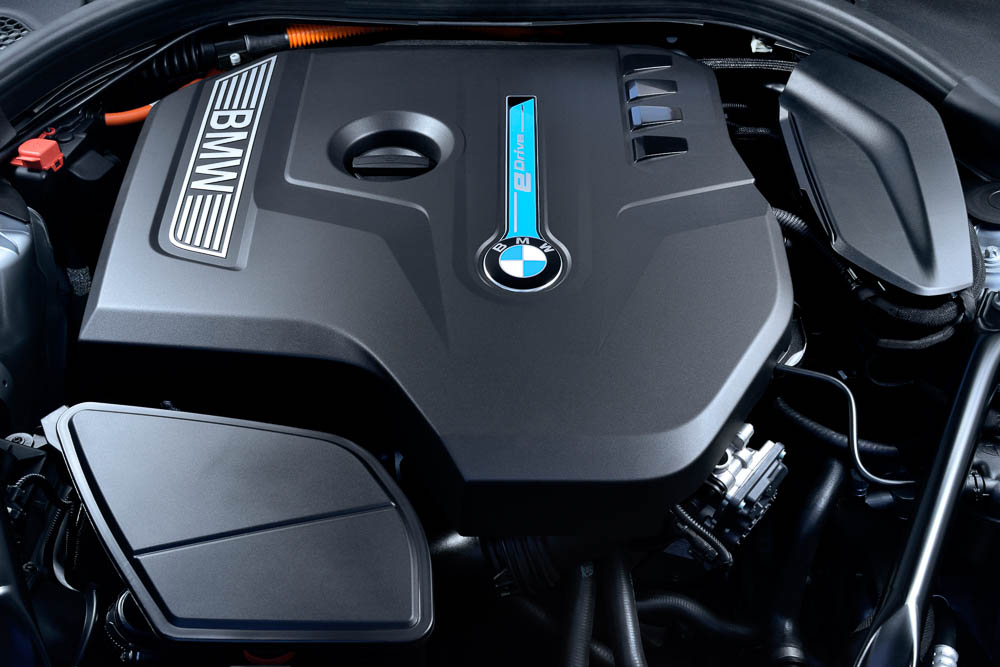 BMW 5 Series Hybrid with eDrive Technology 6