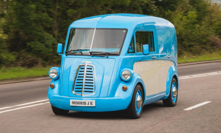 This is the brilliantly retro Morris JE delivery van