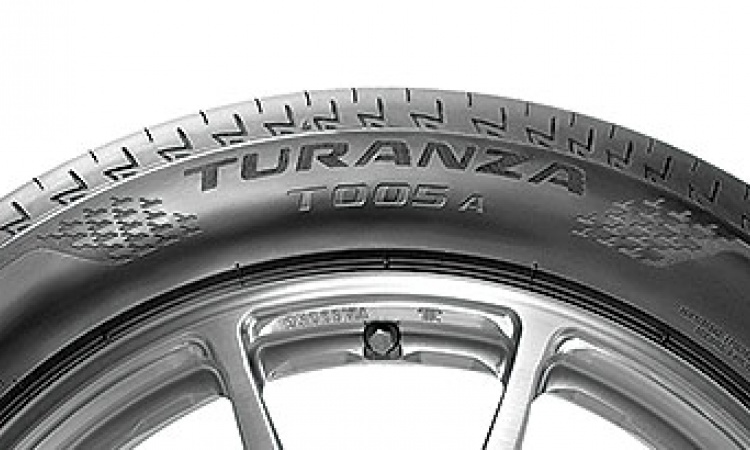 Bridgestone turanza t005 r17